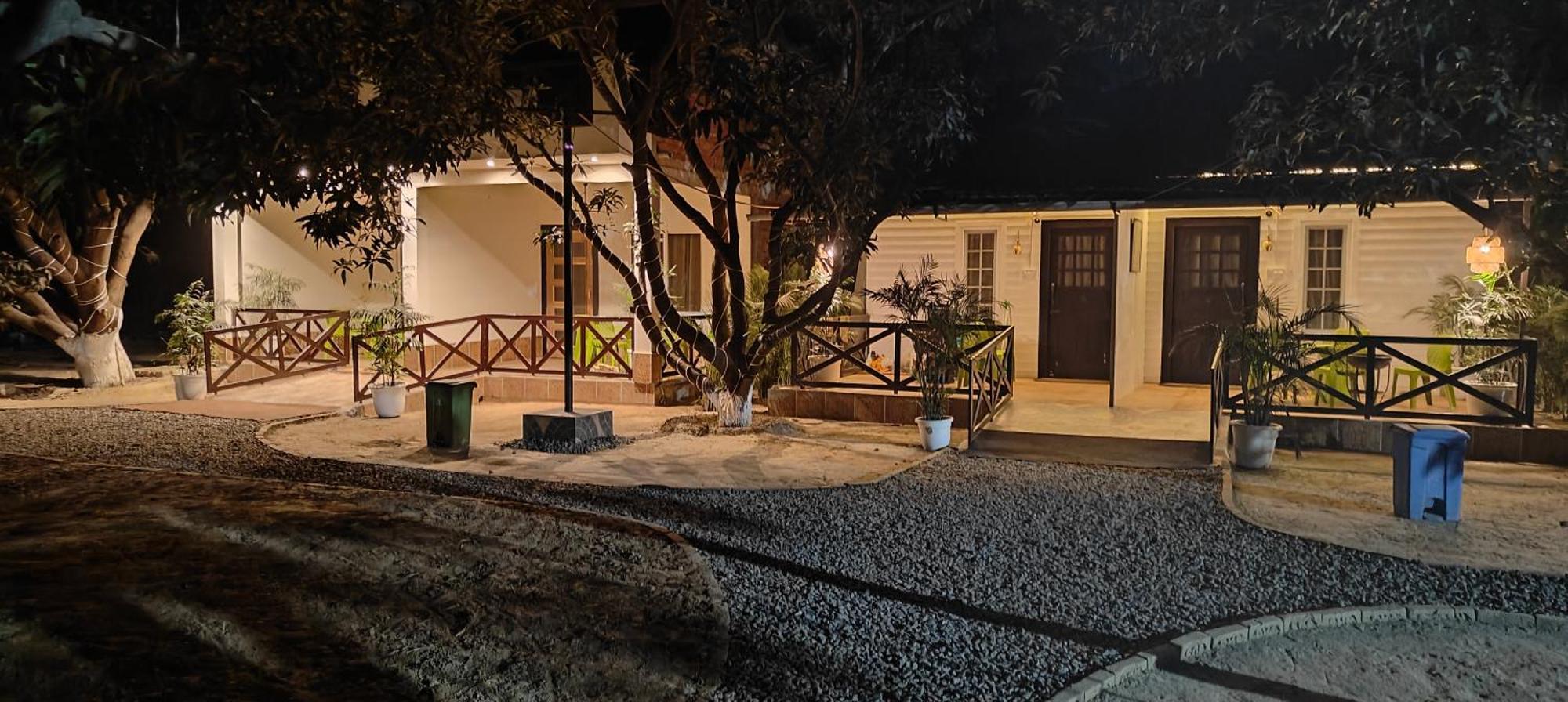 Shobhayan Inn, Airport Railway Station Pickup Free Ayodhya Exterior photo